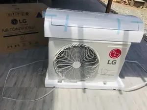 Neat LG Dualcool Inverter AC 2.5hp (S4-Q24k2rtd)