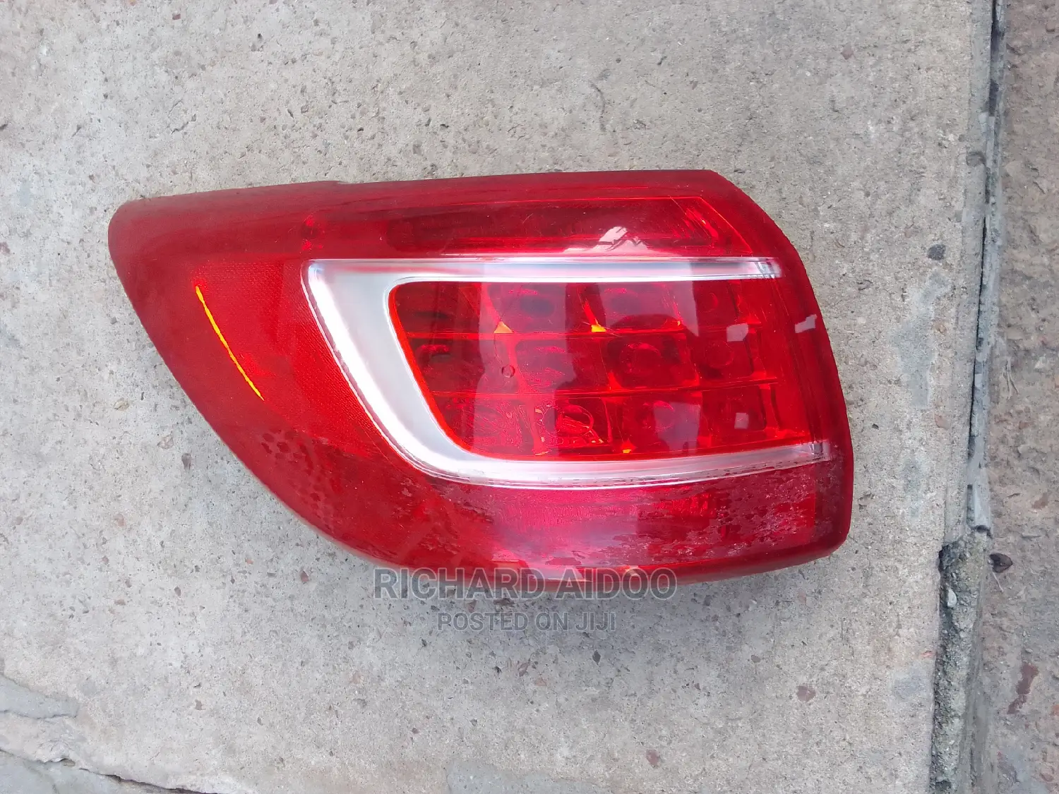 Kia Sportage 2012 Taillight Available