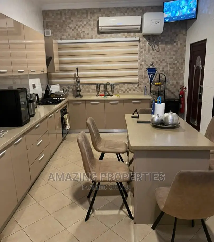 Furnished 7bdrm House in East Legon for sale