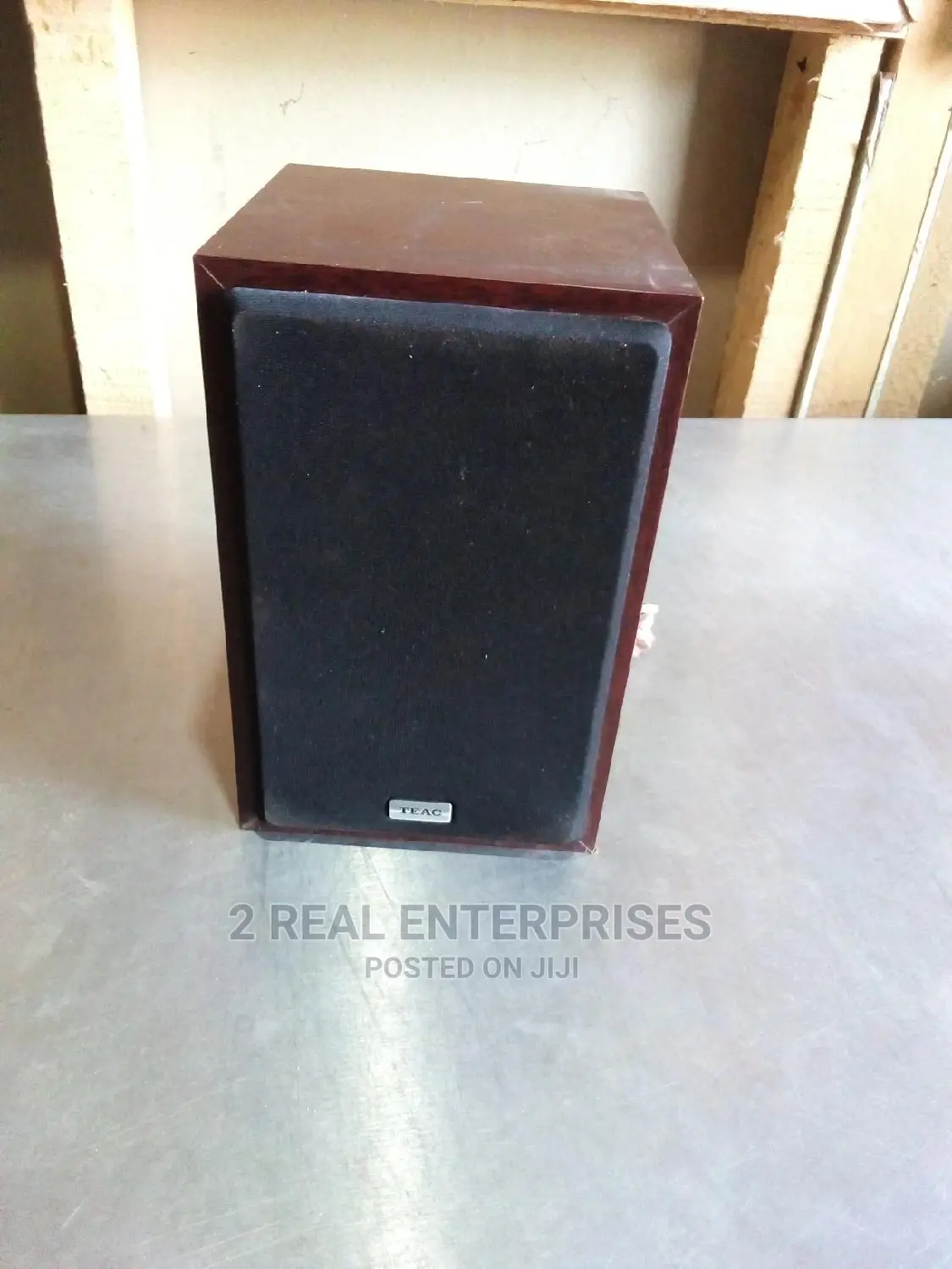 TEAC Two Way Speaker System 8 Ohms