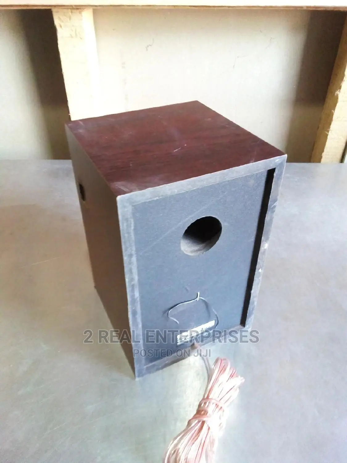 TEAC Two Way Speaker System 8 Ohms