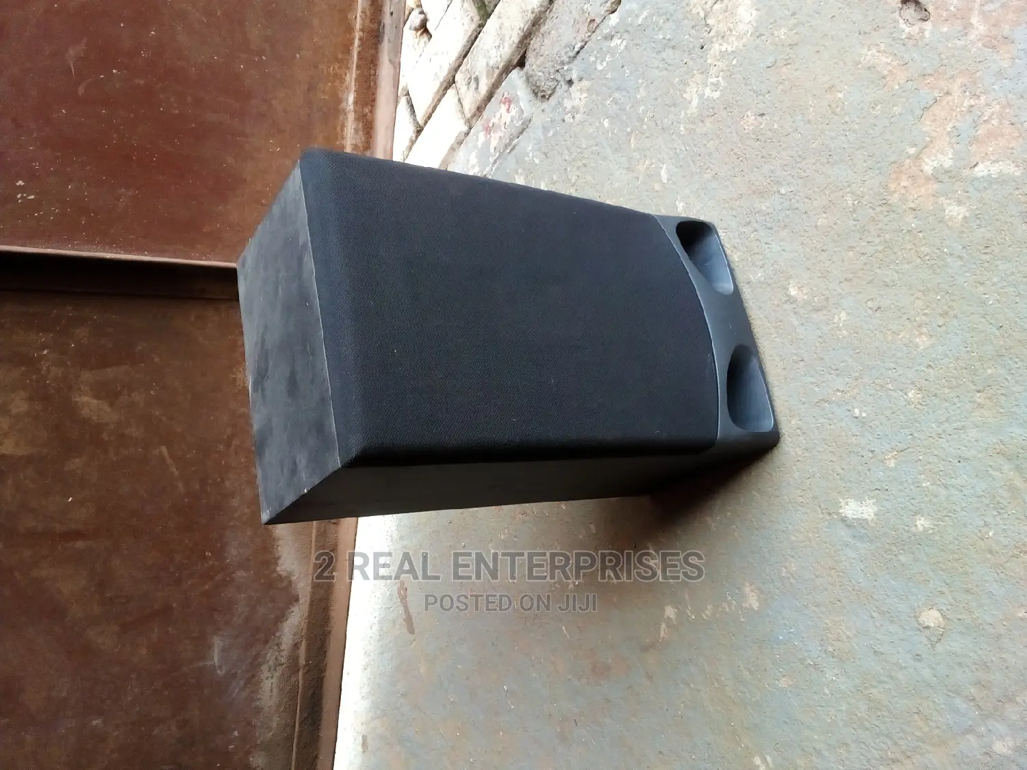 Speaker System 8 Ohms