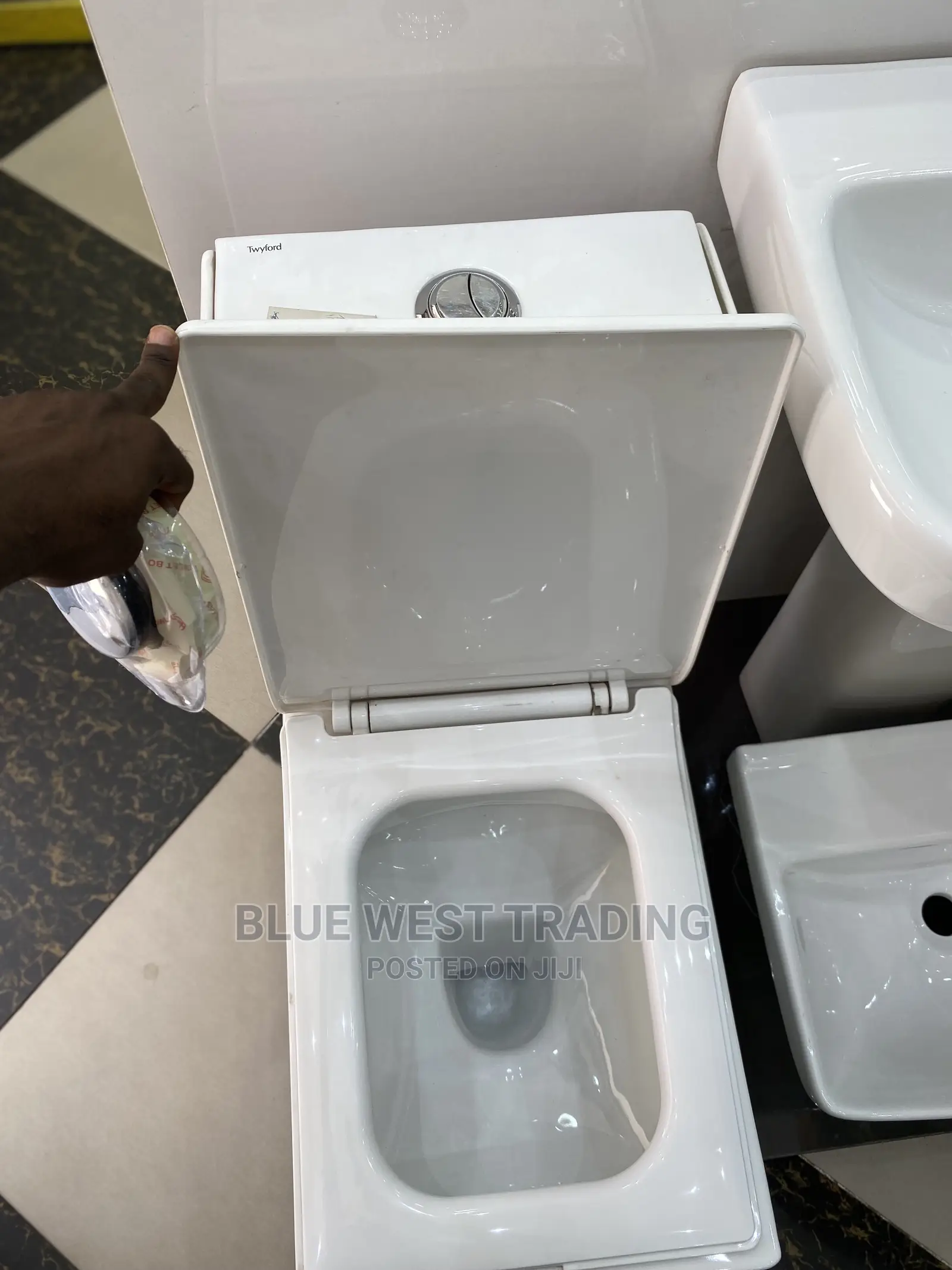 Water Closet - One Piece Water Closet - Diamond Shaped WC