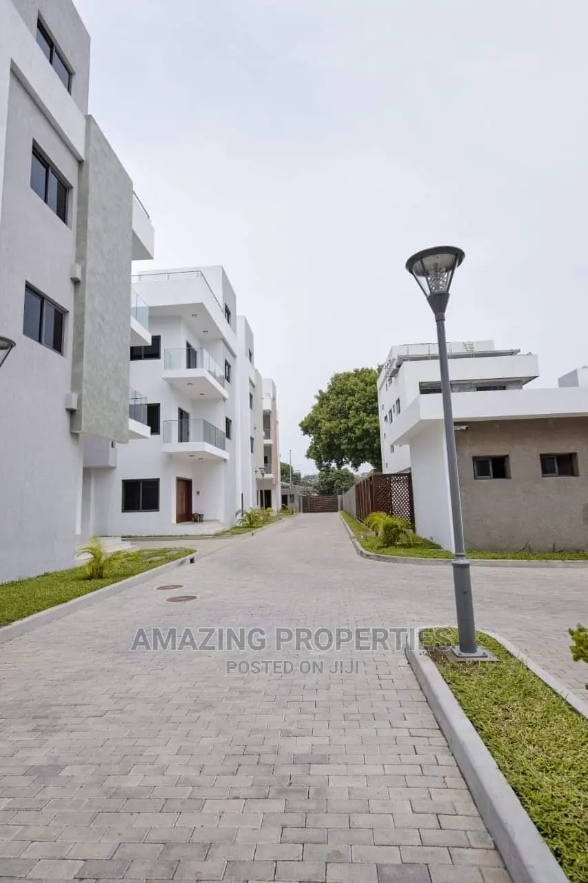 Furnished 4bdrm Townhouse / Terrace in Airport Residential Area