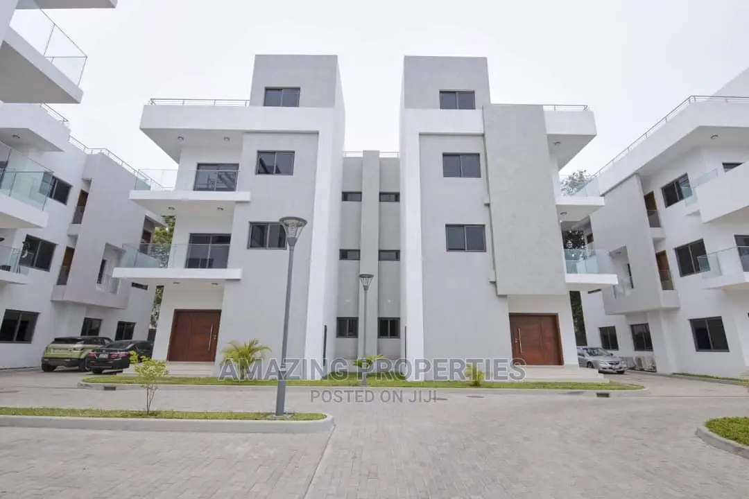 Furnished 4bdrm Townhouse / Terrace in Airport Residential Area