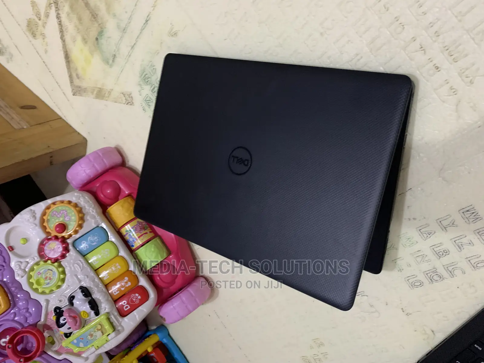 New Laptop Dell Vostro 14 3000 8GB Intel Core I5 SSD 256GB