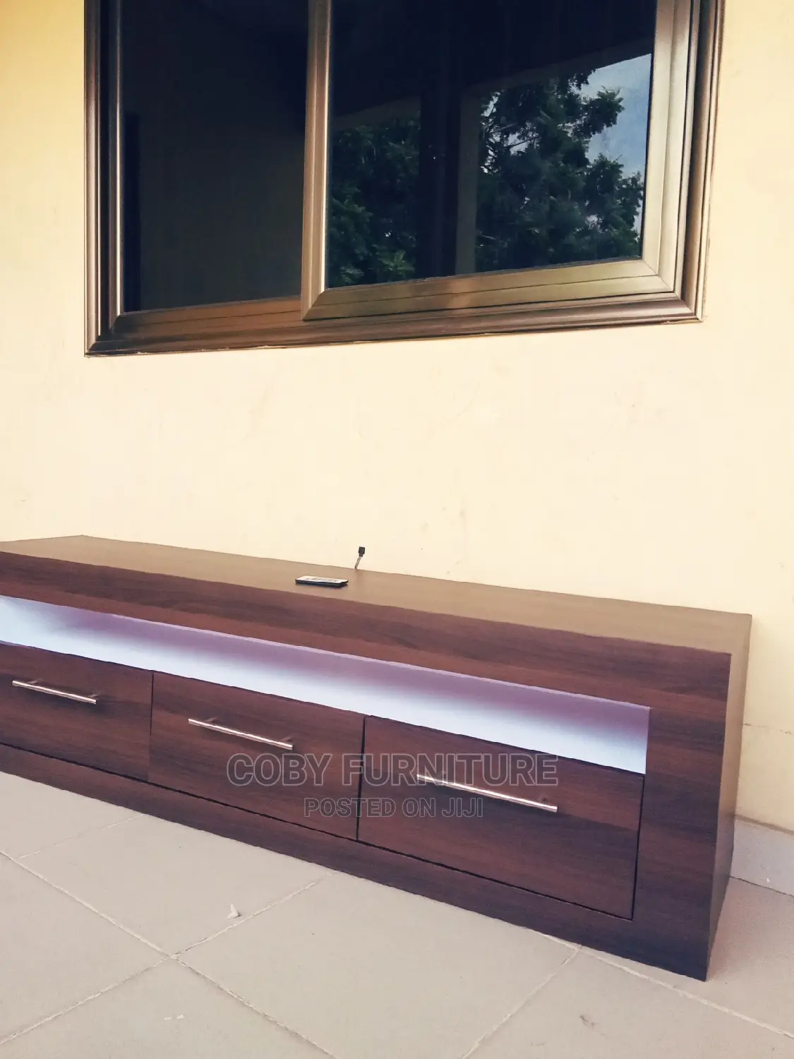 Morden TV Stand