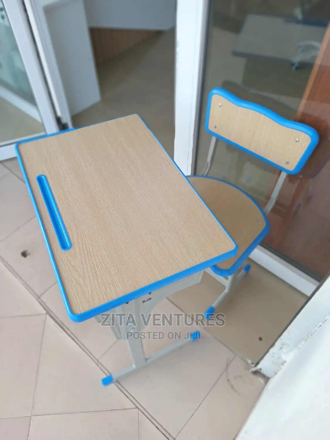 Students Desk