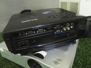 Benq 4000lumens Projector for Sale