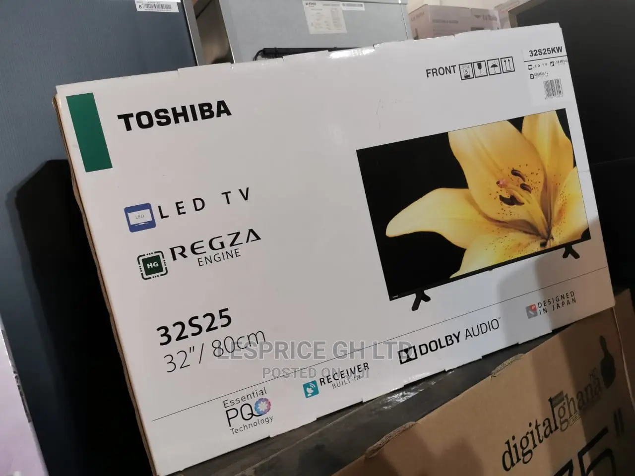 Tear Rubber Toshiba 32 LED Tv