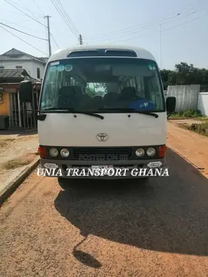 Bus Rental Services for Movie Shooting Trips