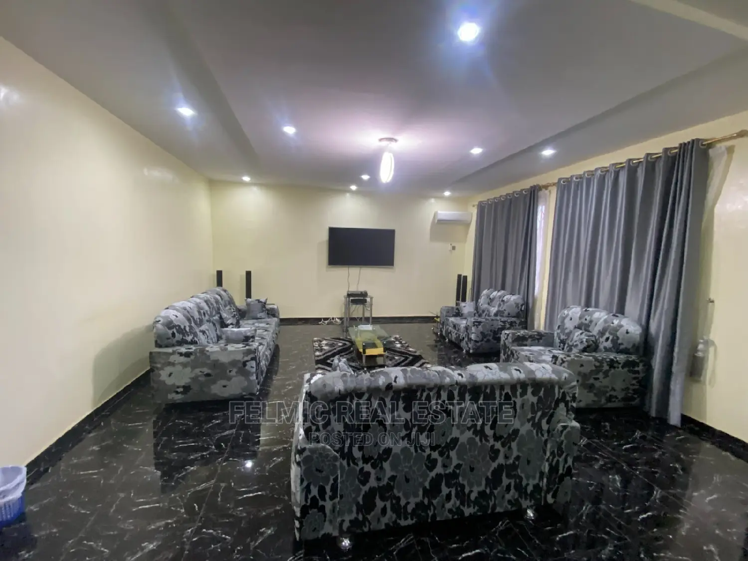 6bdrm Duplex in Felmic Real Estate, Pokuase for sale
