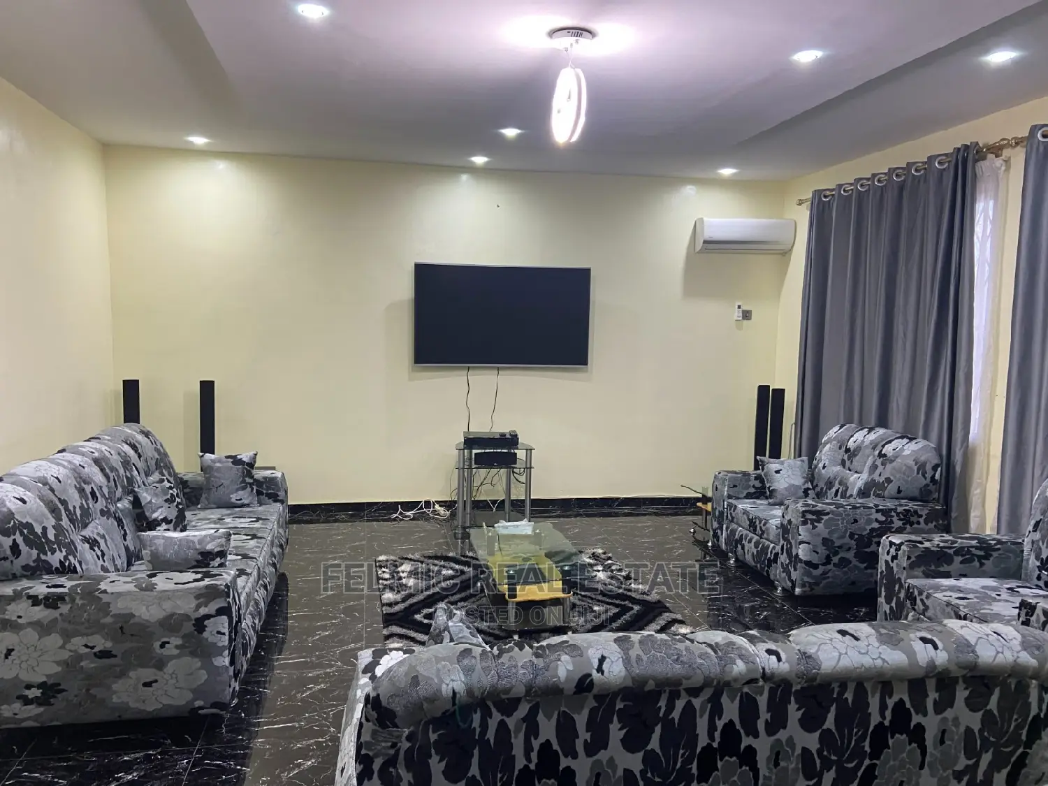 6bdrm Duplex in Felmic Real Estate, Pokuase for sale