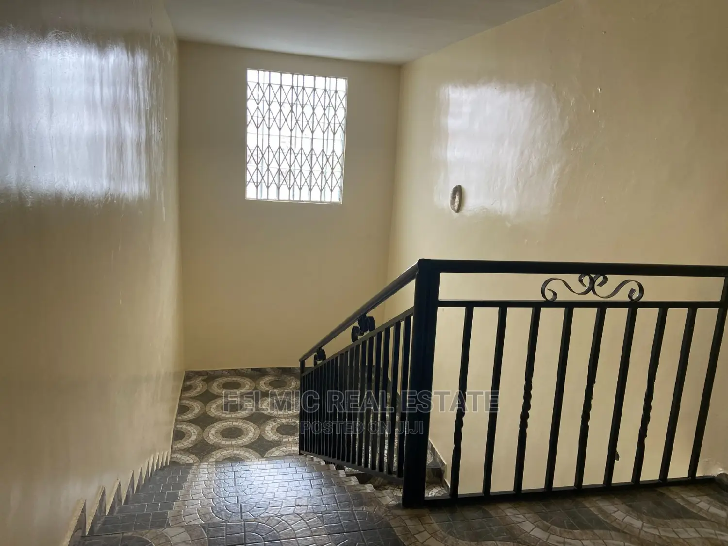 6bdrm Duplex in Felmic Real Estate, Pokuase for sale