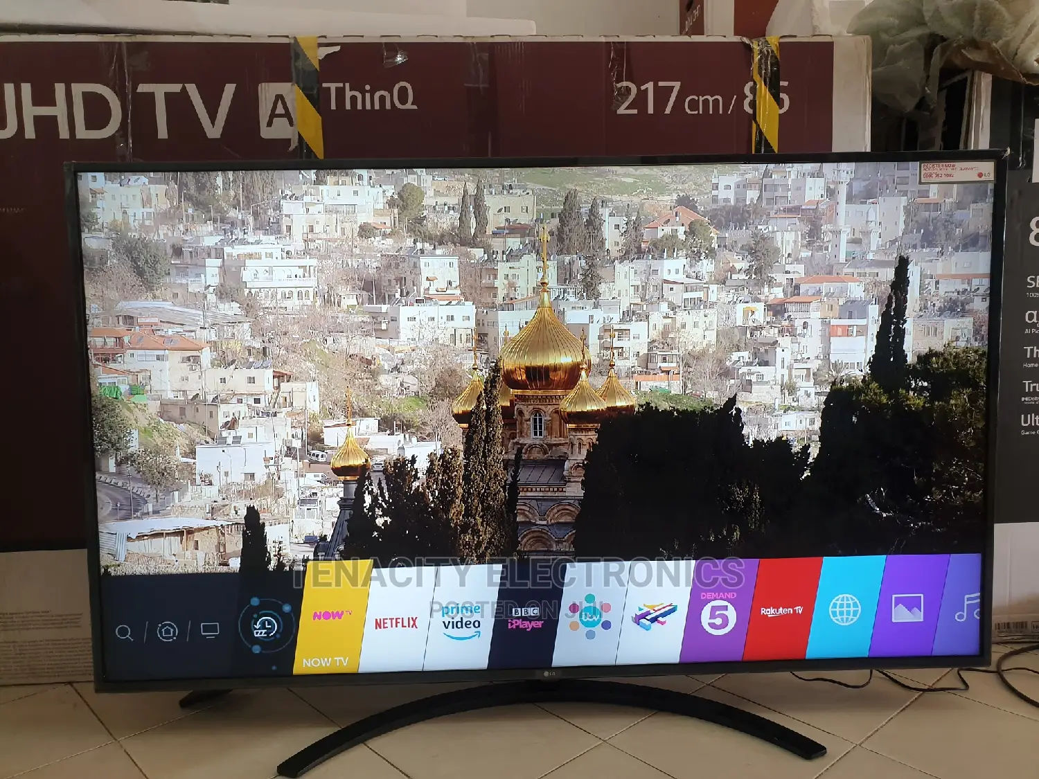 66 Inches Lg Uhd/HDR Smart Satellite Tv
