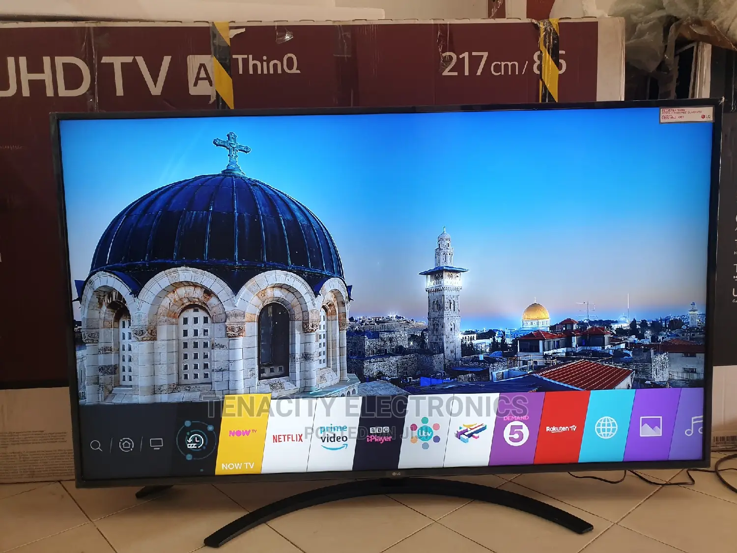 66 Inches Lg Uhd/HDR Smart Satellite Tv