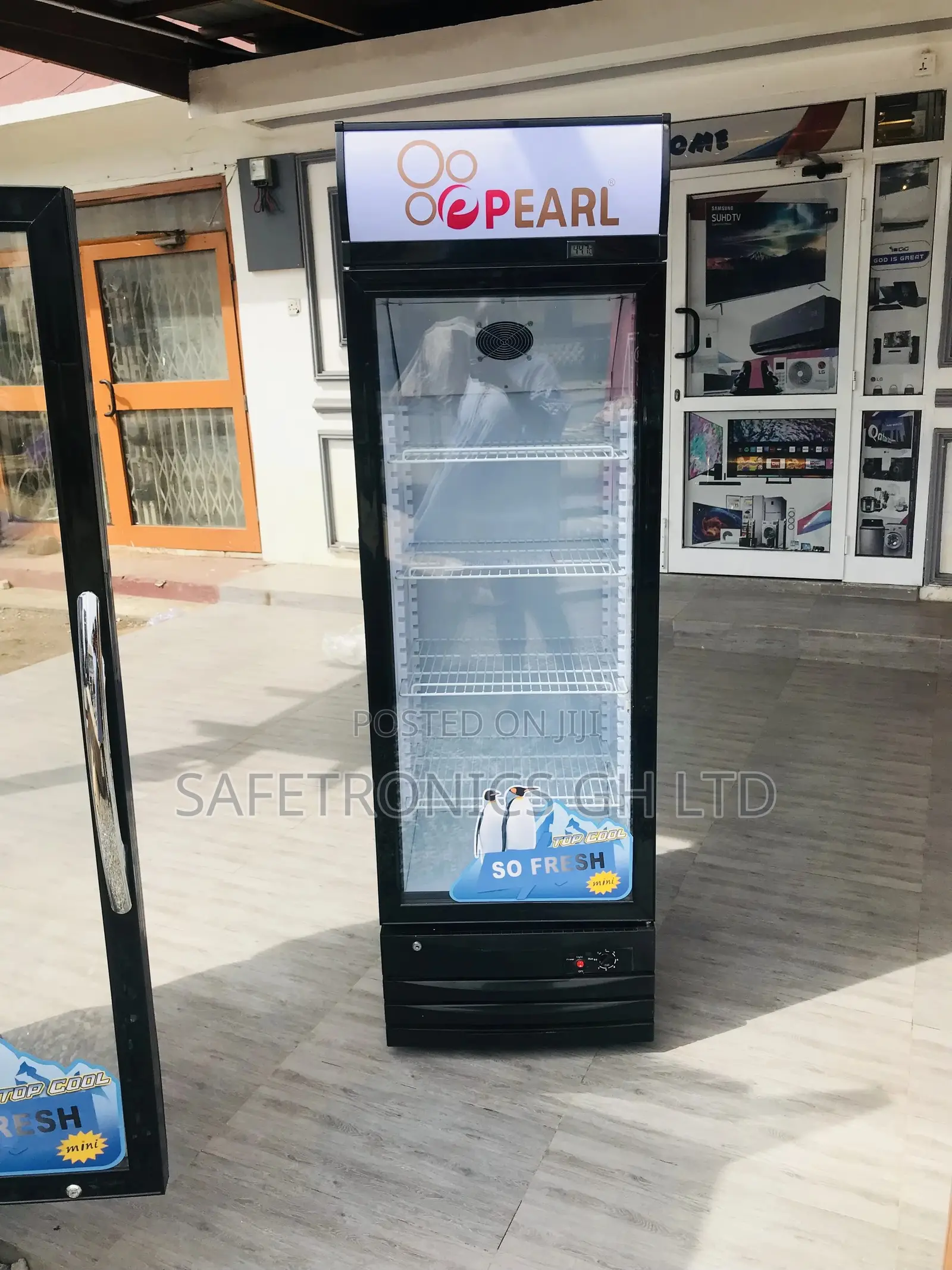 Affordable Pearl PVC-37 Fridge