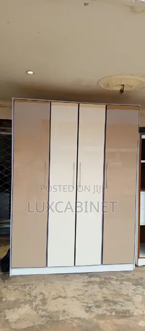 Laminated High Gloss Wardrobe