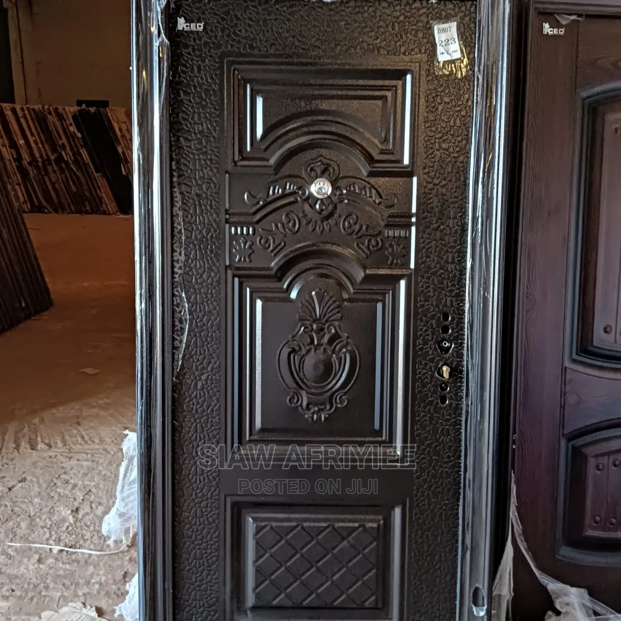 German Door Which Can Use Both Inside and Outside