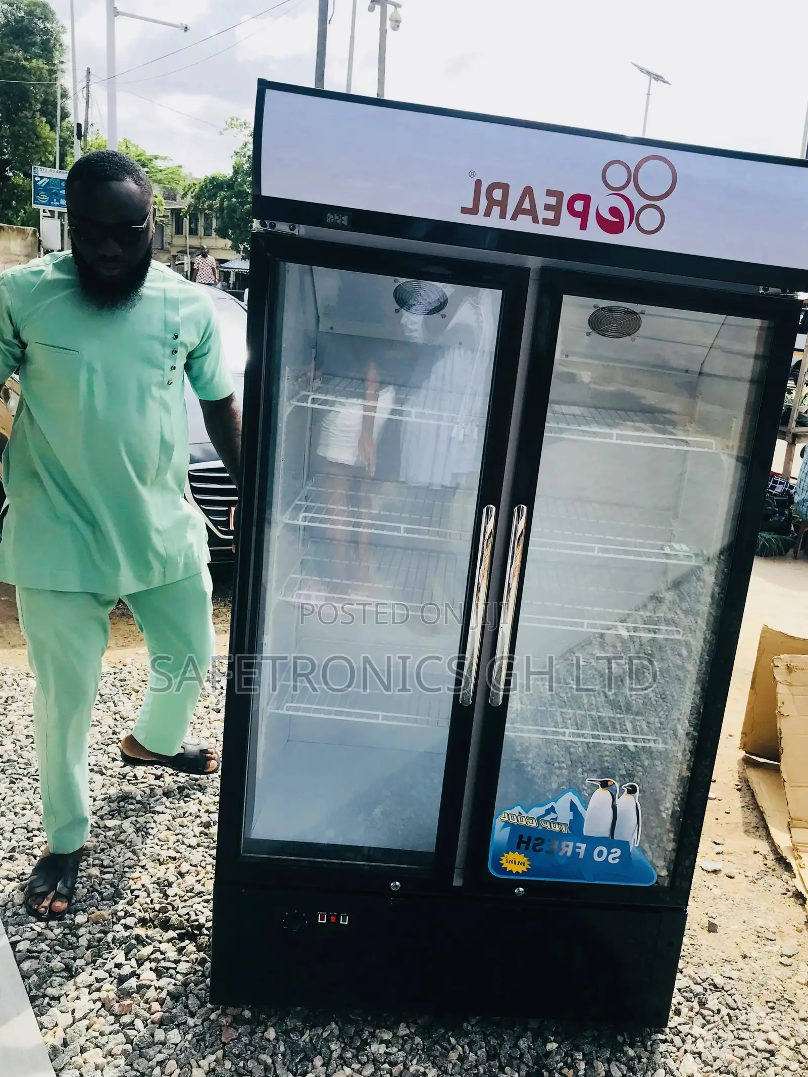 Newly Arrived PVC-74 Double Door Display Fridge