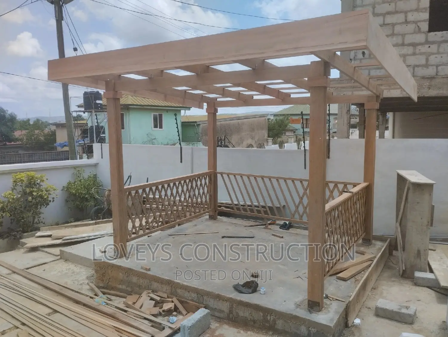 Lovey's Pergola