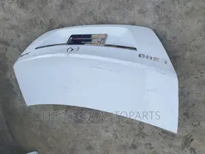 Mercedes Benz C300 Boot