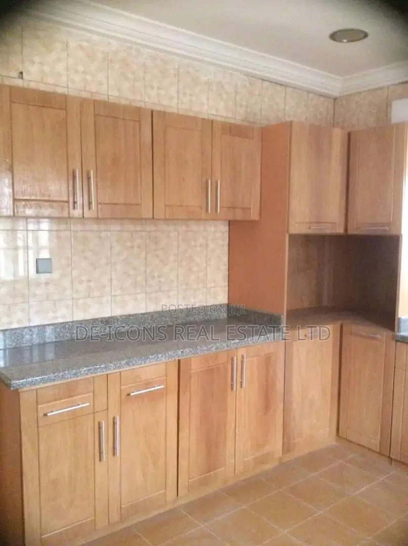3bdrm Bungalow in De-Icons Real Estate, Ga South Municipal for Sale
