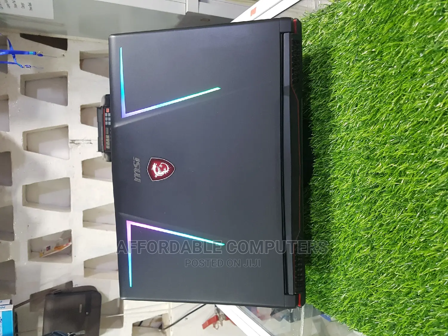 New Laptop MSI GE63 Raider RGB 8RE 16GB Intel Core I7 HDD+SSD 256GB