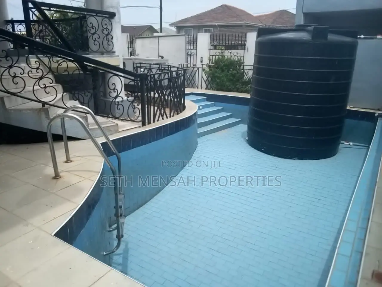 5bdrm House in SKM Property, East Legon for Sale