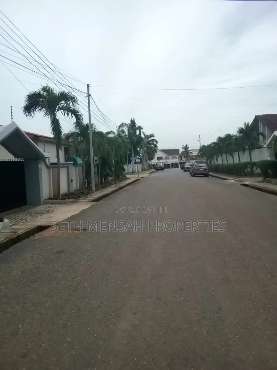 5bdrm House in SKM Property, East Legon for Sale