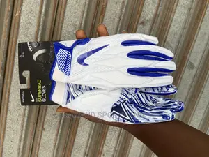 Original Rugby Player Gloves at Cool Price
