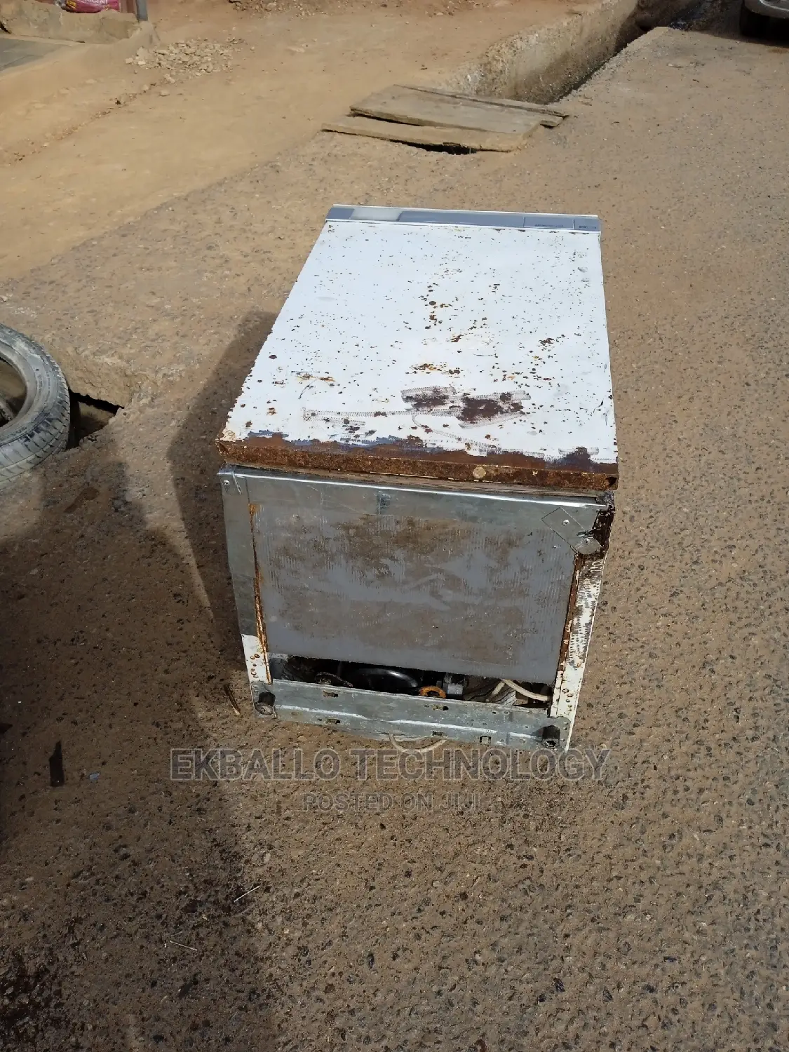 Fridge Repairs ,Body Works , Spraying