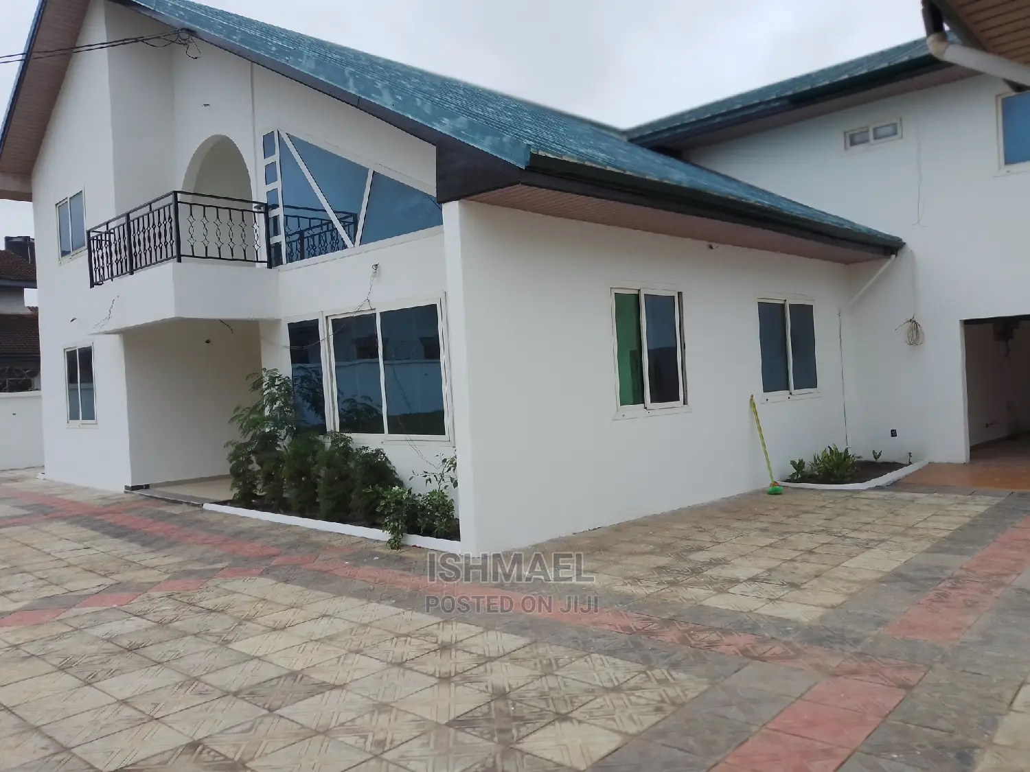 Do You Want a Painter to Paint Ur New Home or Apartments