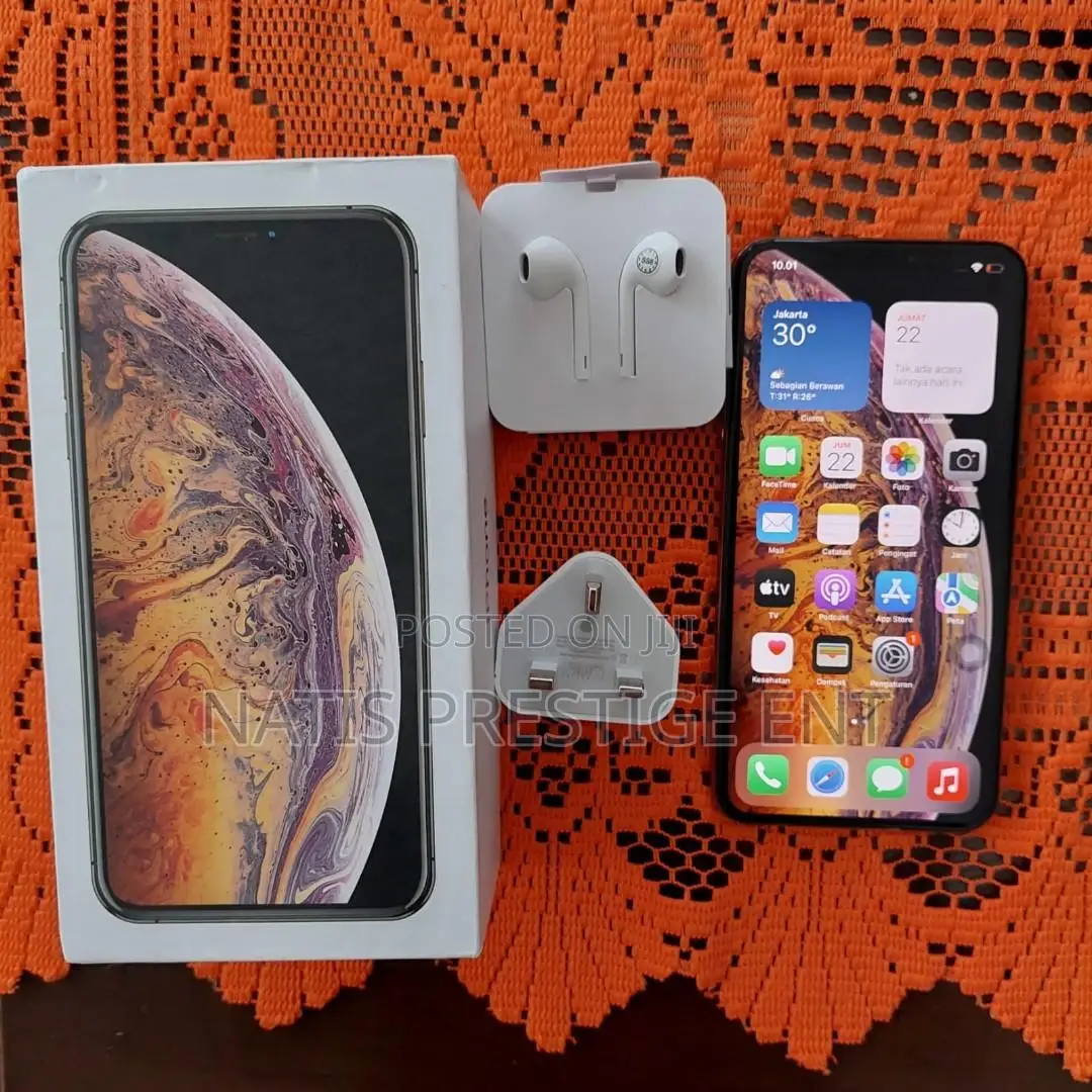 New Apple iPhone XS Max 64 GB Black