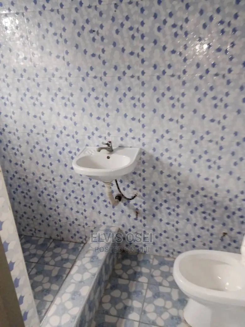 2bdrm Apartment in Weija for Rent