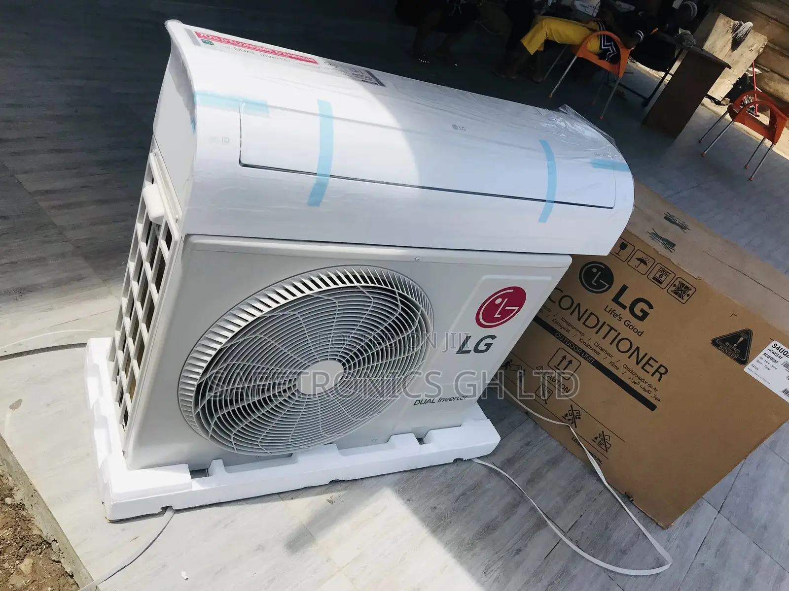 LG Dualcool Inverter AC 2.5hp (S4-Q24k2rtd)