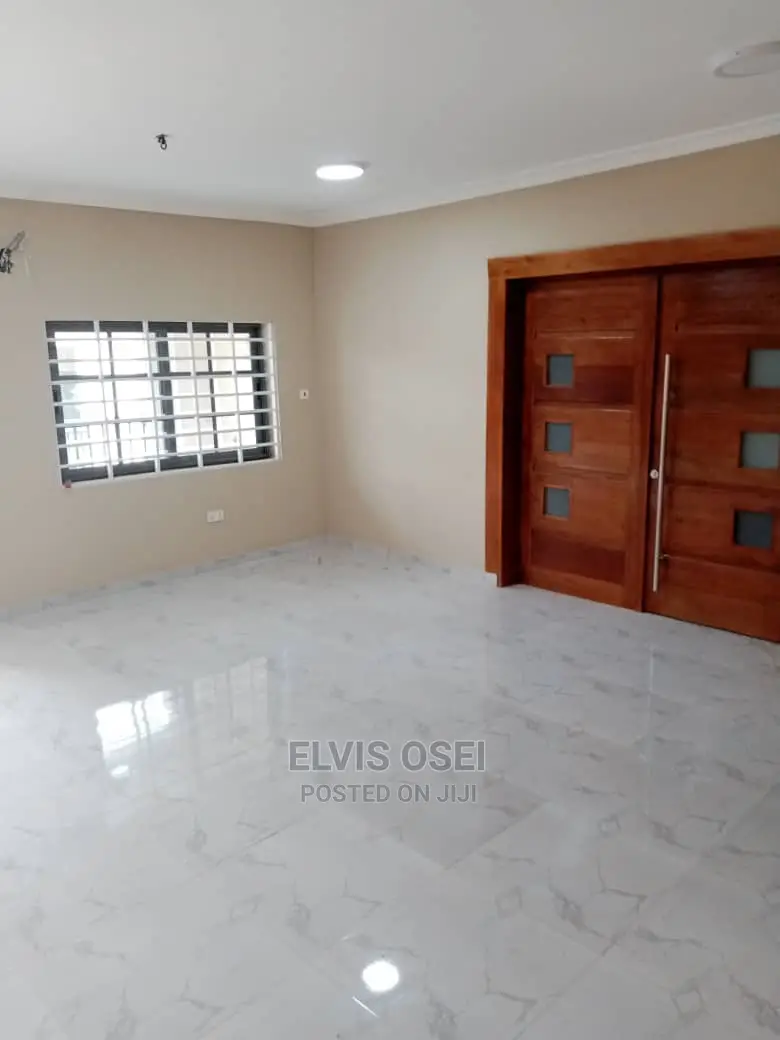 2bdrm Apartment in Botianor, Weija for Rent