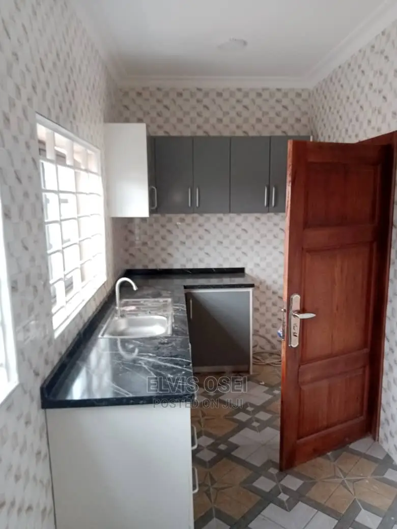 2bdrm Apartment in Botianor, Weija for Rent