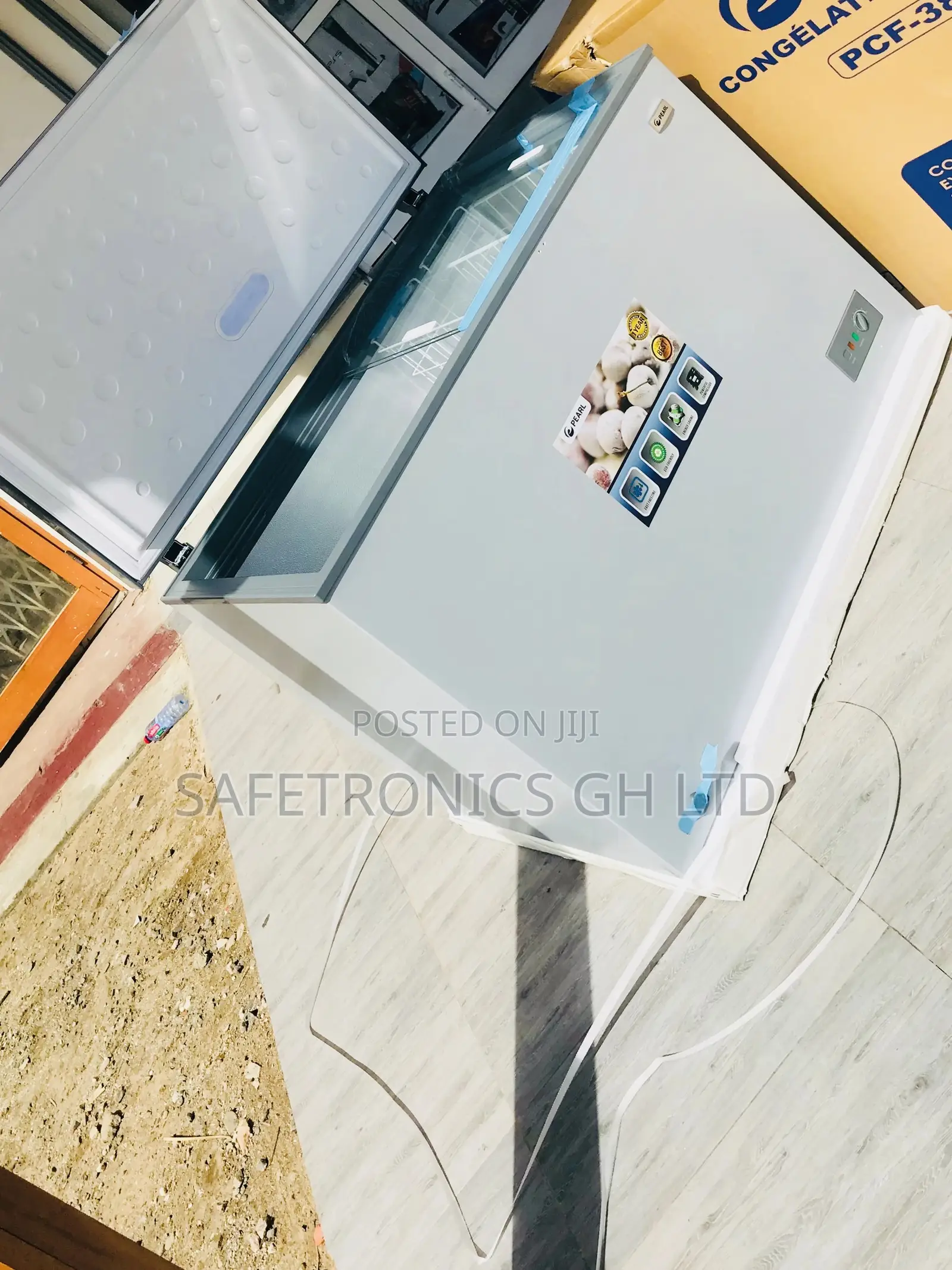 Pearl Chest Freezer 100 Litres – Silver PCF-