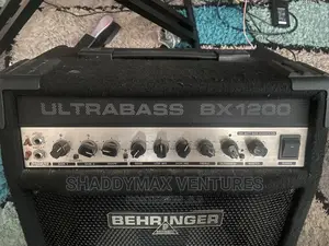 Behringer Ultra Bass BX1200 Bass Combo