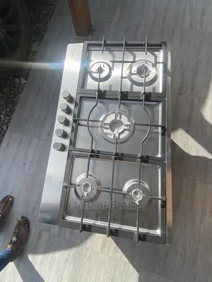 Brand New Midea 5 Gas Burner 75G50ME.