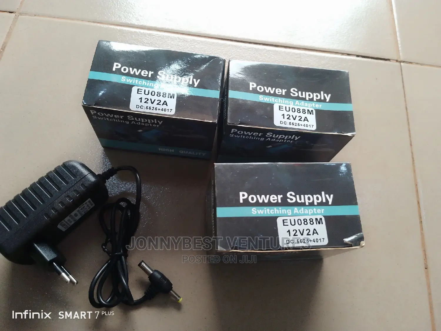 12 v 2A Adapter