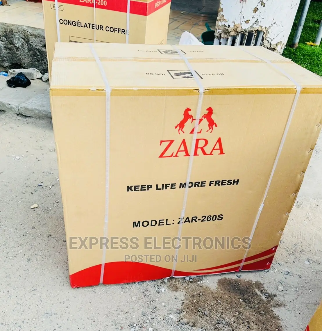 Special Offer on Zara Chest Freezer 200L Grey Single Door