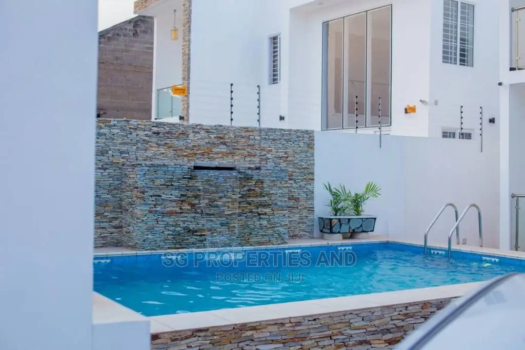 Furnished 4bdrm Mansion in a C Mall, East Legon for Rent
