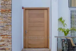 Furnished 4bdrm Mansion in a C Mall, East Legon for Rent