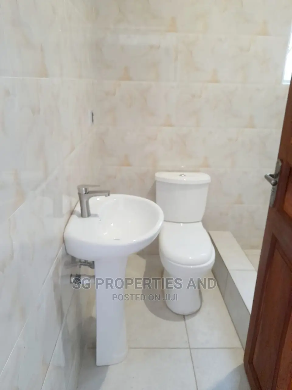 2bdrm House in Community 20, Spintex for rent