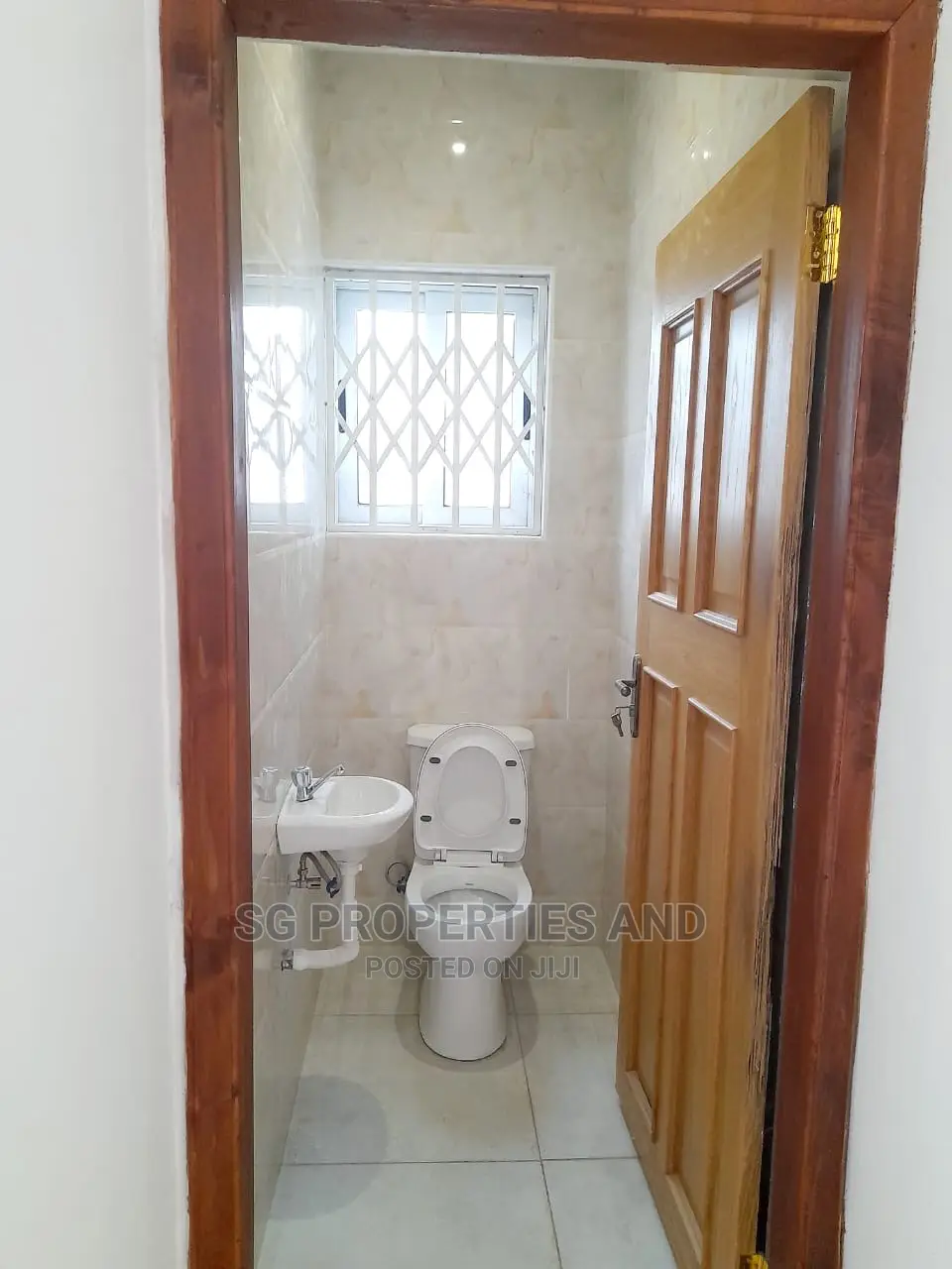 2bdrm House in Community 20, Spintex for rent