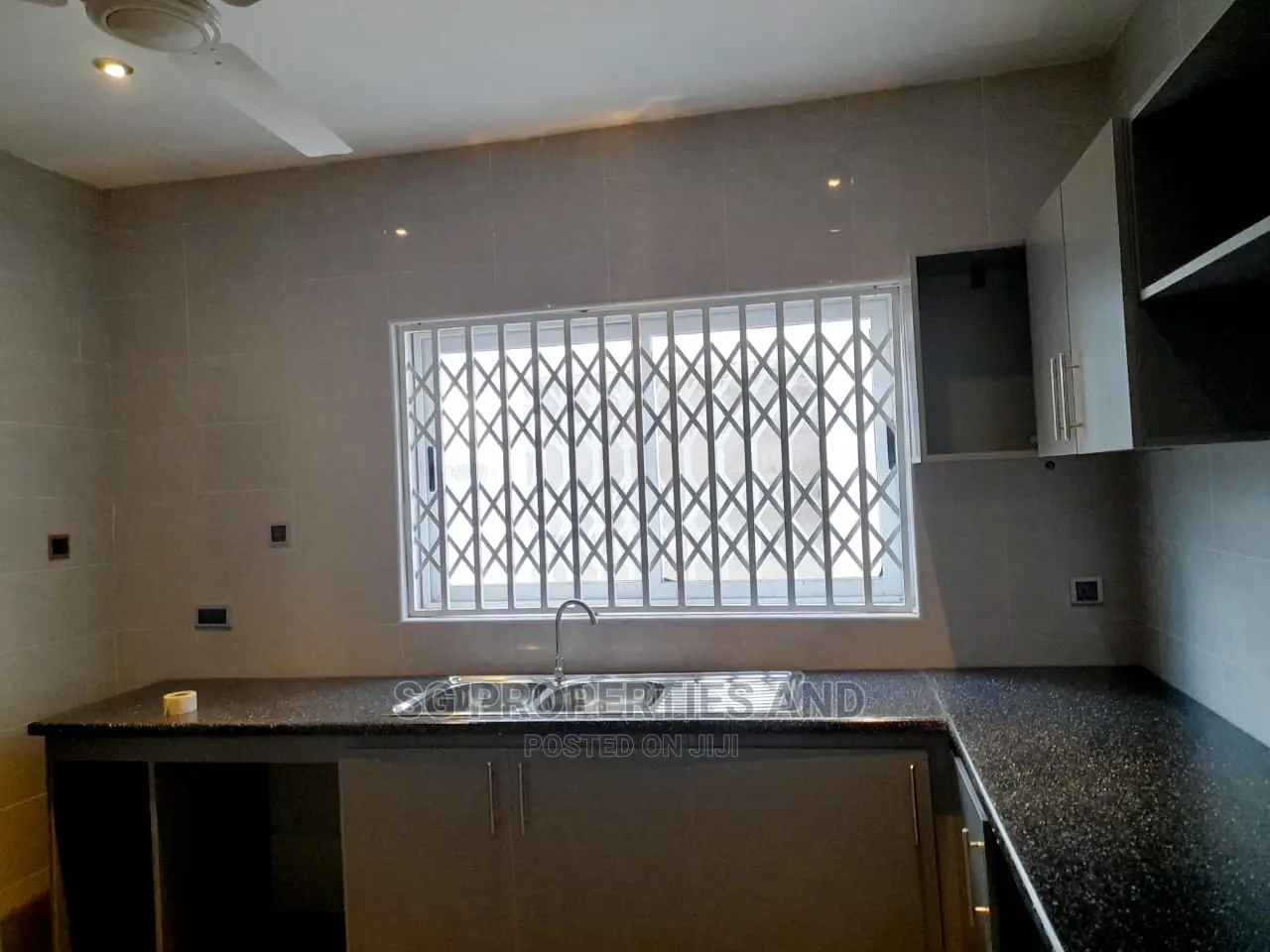 2bdrm House in Community 20, Spintex for rent