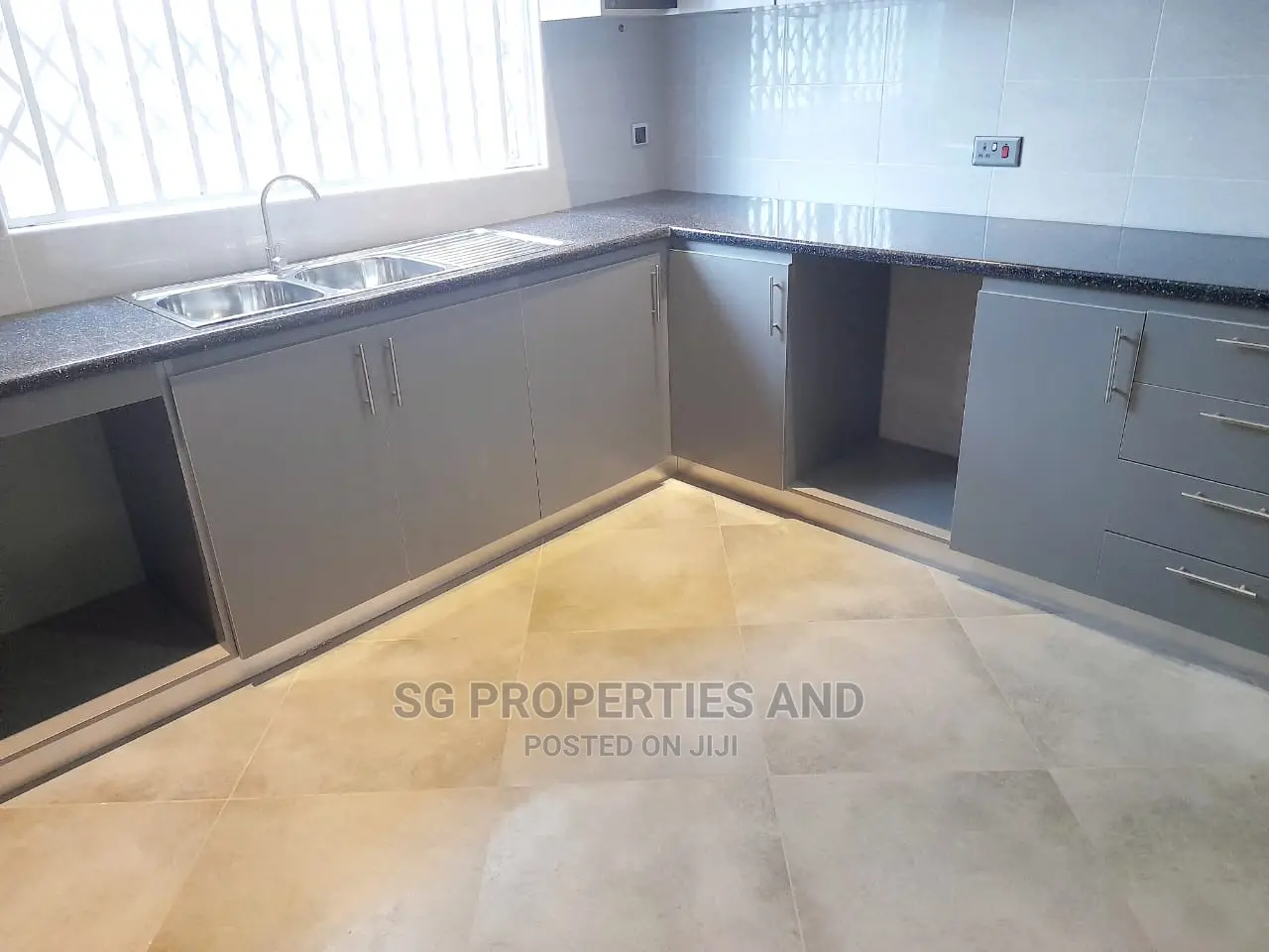 2bdrm House in Community 20, Spintex for rent