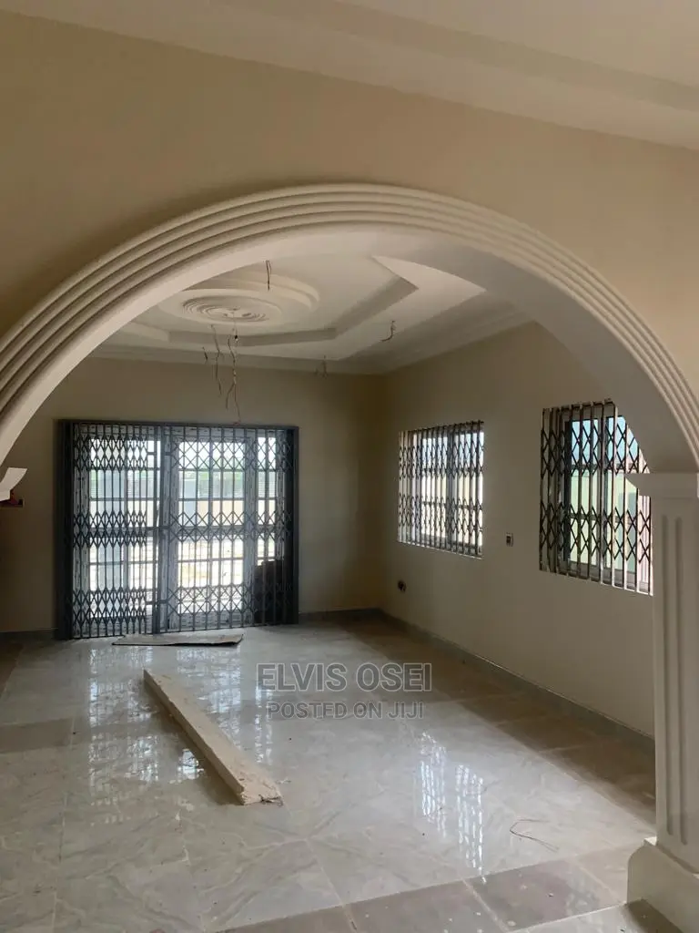 3bdrm House in Cocobod, Amansie West for Sale